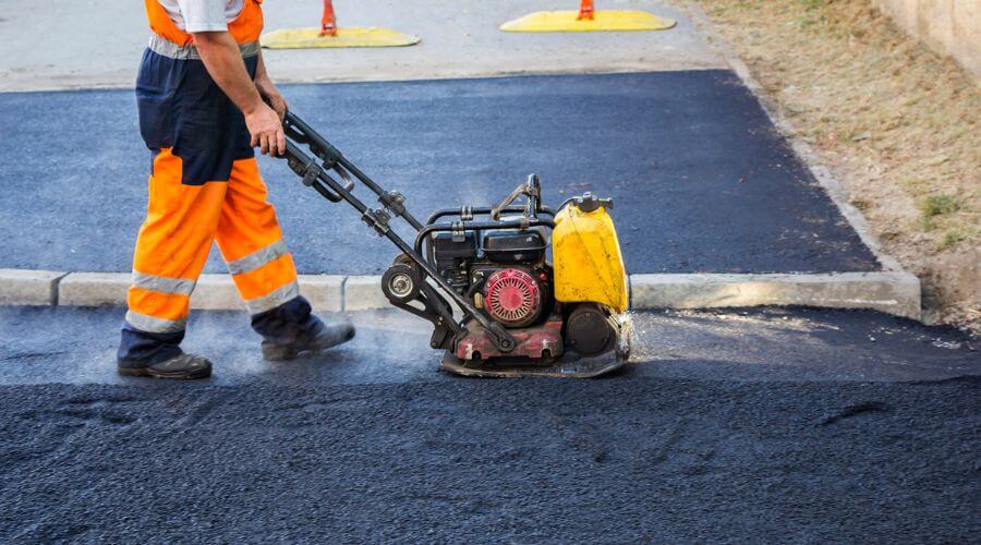 Professional gutter cleaning in New Buffalo, PA